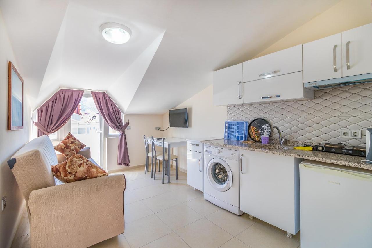 Apartments Near To City Center And Beach Мармарис Екстериор снимка